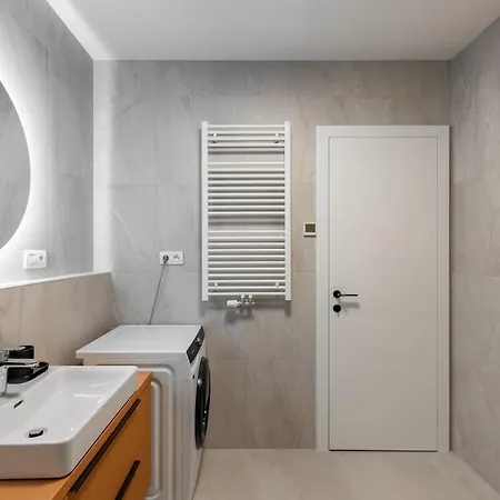 Apartamento Modern Hidden Oasis In